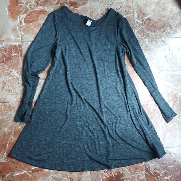 Old Navy Dresses & Skirts - Old Navy Charcoal Long Sleeve Dress